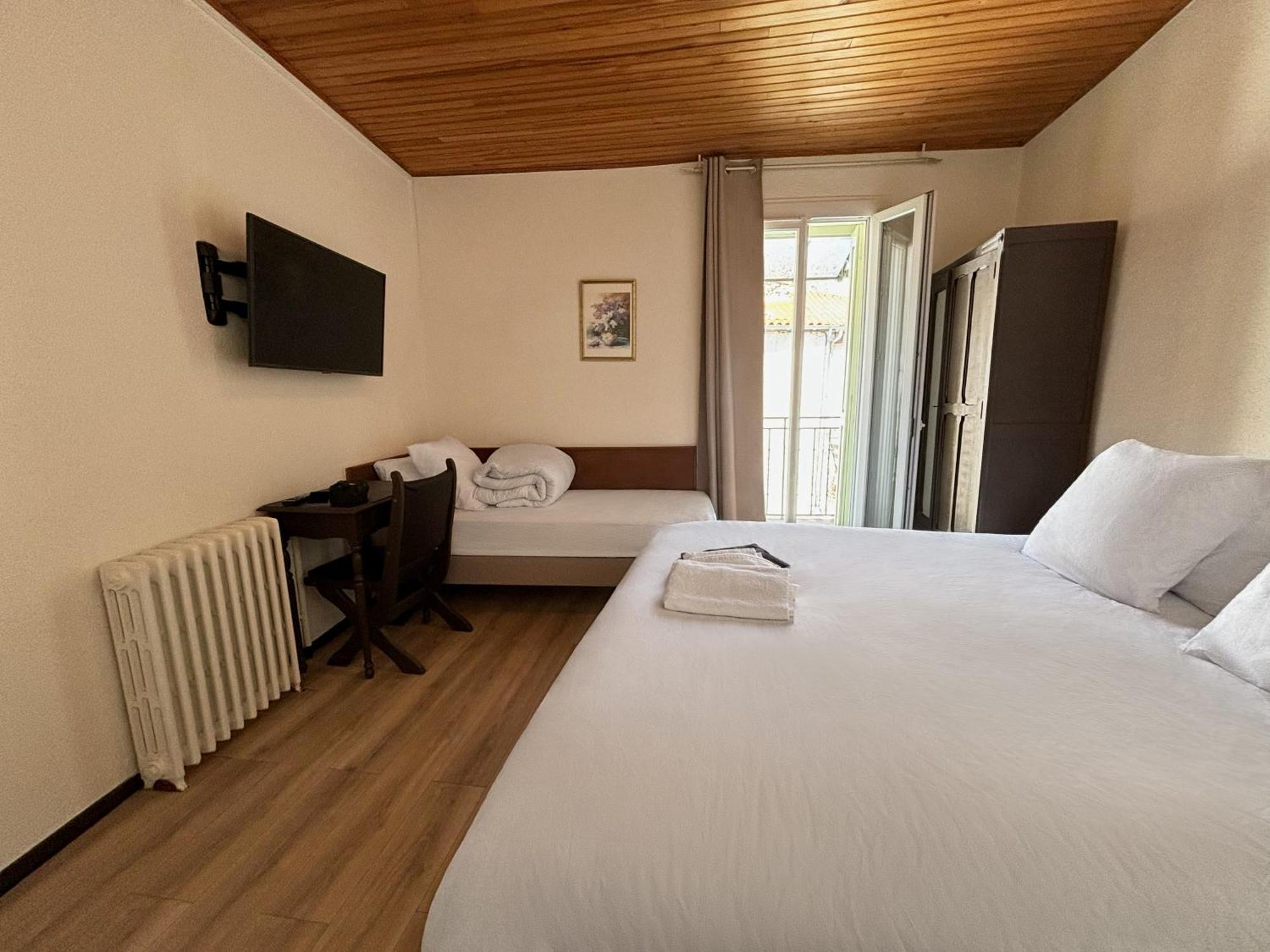 Hotel Restaurant Le Botaniste Prats-de-Mollo-la-Preste Εξωτερικό φωτογραφία